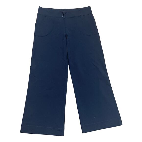 Lululemon‎ Women's 10 Black Pull On Wide Leg Drawstring Waist Relaxed Pockets - Picture 1 of 5